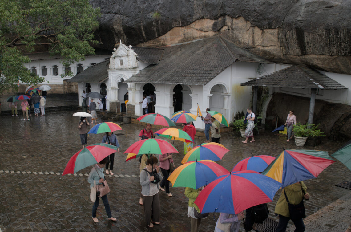 A rainy day gives fewer guests